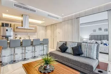 هتل Breeze Easy At Nautico