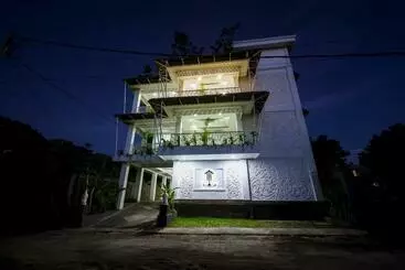 Otel Umah Santi Residence