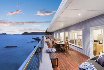 Pension Barrenjoey Beach House