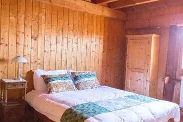 Turistihuoneistot Chalet Familial Authentique Avec Jardin/cheminée