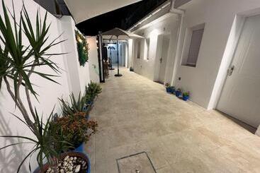 Majatalo Alojamientos Santorini