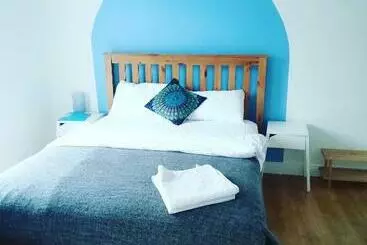 ペンション Big Yellow Door In Queens Quarter