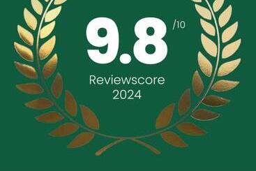 דירות לתיירים West Moor View Apartment