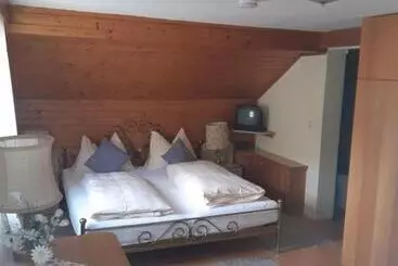 Aamiaismajoitus (B&B) Gaestehaus Staats