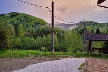 Turistihuoneistot Casa Alin Poiana Mărului