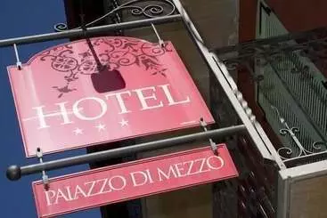 בית מלון כפרי Palazzo Di Mezzo