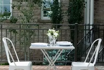 هتل Washington School House