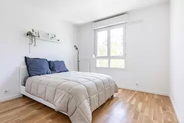 Turist apartmanları Design 3 Bedrooms Appartment, Near Champs Elysees