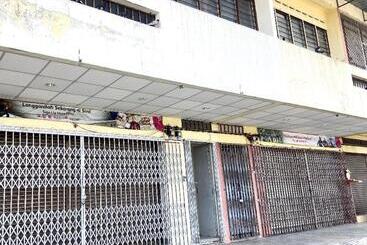 Szálloda Oyo Home 90381 Chaah Homestay 3