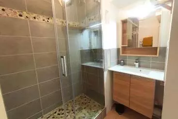 آپارتمان‌های توریست‌ها Le Dory   Appartement Centre Ville Avec Terrasse, Parking & Wifi