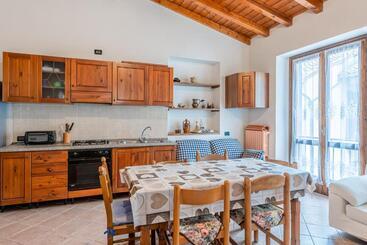 游客公寓 Pina S House   By Host4u