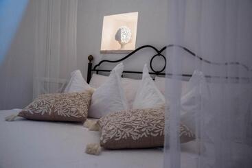 آپارتمان‌های توریست‌ها Trullo Dei Tramonti