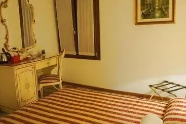 پانسیون Rialto Experience