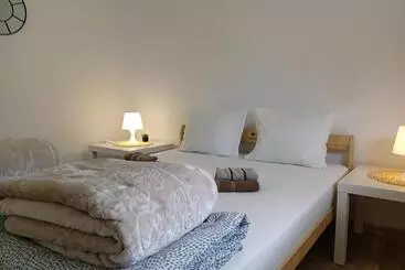 آپارتمان‌های توریست‌ها A1   Airport Belgrade Apartment