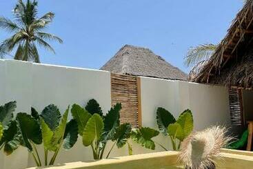 Bed and Breakfast Mlango Paje Villa