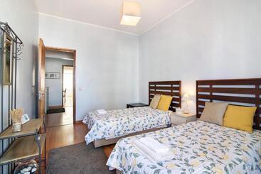 Жильё для туристов Blue Ocean Rooftop