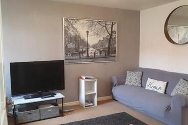 דירות לתיירים Larkspur House In West Midlands