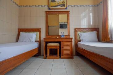 Urbanview Hotel Anugrah Kendal By Reddoorz