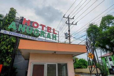 Urbanview Hotel Anugrah Kendal By Reddoorz