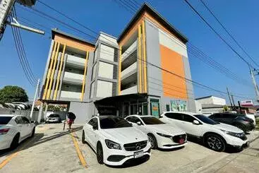 Aparthotel แองจี้รีสอร์ท@หทัยราษฎร์