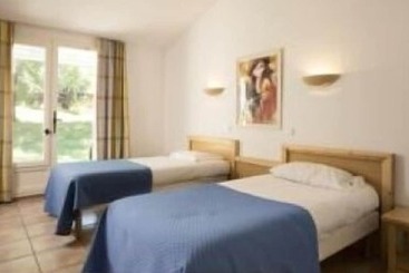 בית מלון כפרי Club Village Camarguais