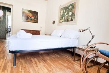 آپارتمان‌های توریست‌ها Joivy Vintage And Gorgeous 2 Bed Flat Near Sforzesco Castle