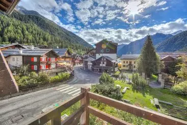 Turistihuoneistot Monterosa Cozy Apartment 200mt From Ski   Happy Rentals