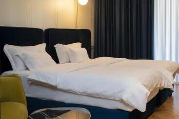 Moncafe Hotel Etico Tirana