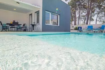 ツーリストアパートメント Villa Santi