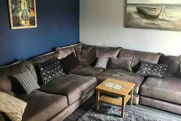 آپارتمان‌های توریست‌ها Charming House Welcome