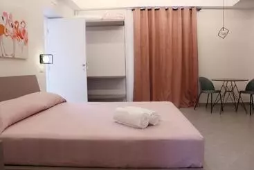 تختخواب و صبحانه Margiò House