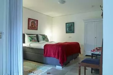 Aamiaismajoitus (B&B) Studio # Het Pauwennest