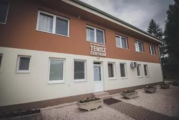 Nocleg ze śniadaniem Tenisz Panzió Baja