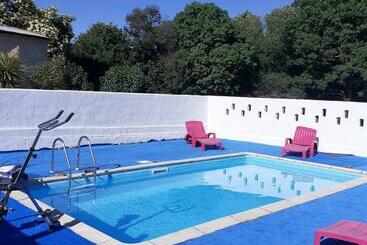 Turistlägenheter Les Gîtes Du Héron Cendré Mimosas Et Amandiers