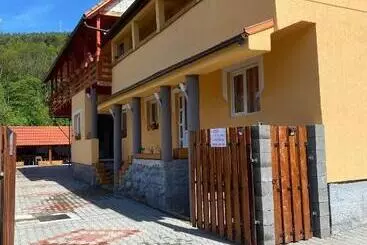 Majatalo Rajni Panzio