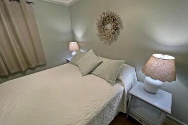 アパートホテル Stroll To Slopes, Village Area, Ski In Out Mtlodge 210