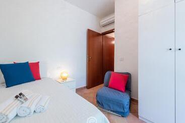 Turistlägenheter House Adele   Cala Sinzias