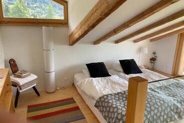ツーリストアパートメント Verbier Sunny Apt, Fabulous View & Balcony, Sleeps 8