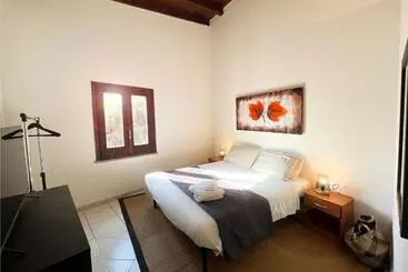ツーリストアパートメント Surfing Cottages