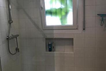 Apartamente turistice Casa Empuria  Aan Kanaal Met Zwembad En Aanlegsteiger