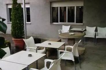 Pensió Pensión Glorioso Hostel