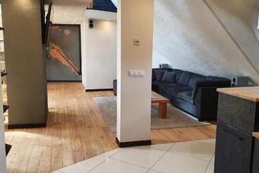 관광객 아파트 Posti Apartment