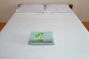 فندق صغير Walkerz Inn