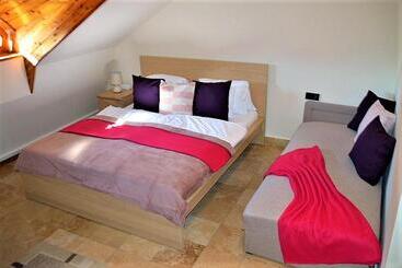 Downtown Apartments With Shared Kitchen