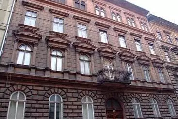 Turistihuoneistot D78 Dohány Apartment