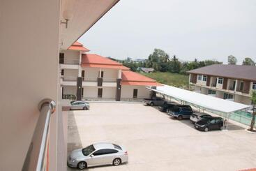 Hotel Grand Place Resort