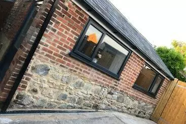 Turistihuoneistot Exclusive Modern Decorated 1 Bedroom Detached Studio