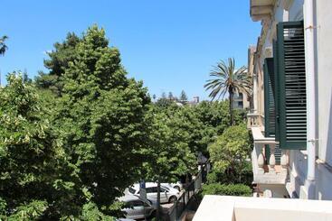 تختخواب و صبحانه Suite San Biagio