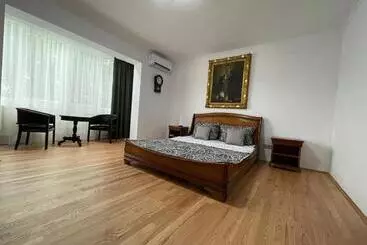 ツーリストアパートメント M & I Apartment 2