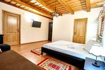 Pensão Casa Chira